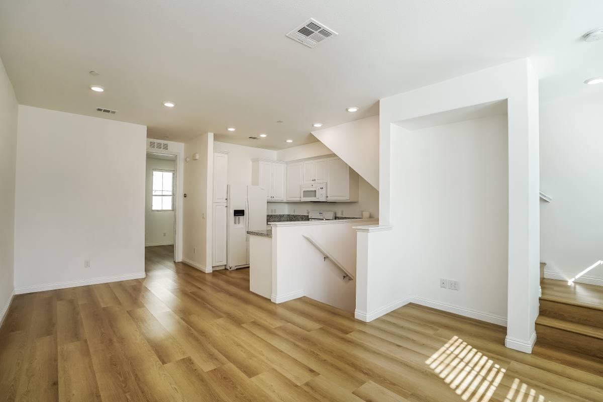 Townhouse for rent at 7235 N Cedar Rd, Van Nuys, CA 91405