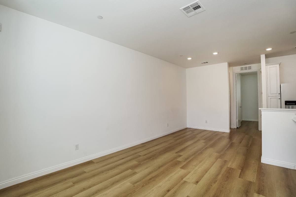 Townhouse for rent at 7235 N Cedar Rd, Van Nuys, CA 91405
