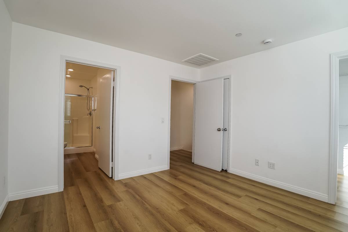 Townhouse for rent at 7235 N Cedar Rd, Van Nuys, CA 91405
