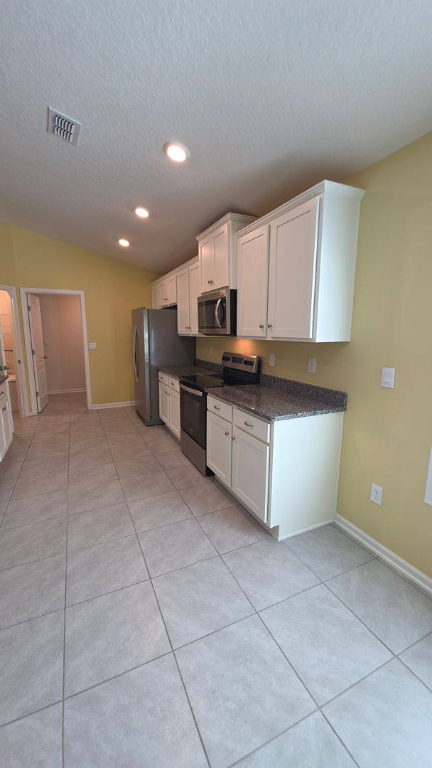 House for rent at 70 Oakleaf Way, Palm Coast, FL 32137