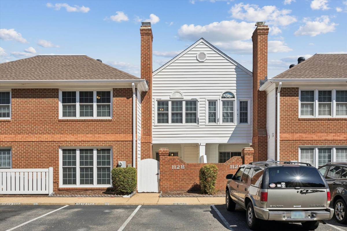 Condo for rent at 112 Chippenham Dr #B, Yorktown, VA 23693