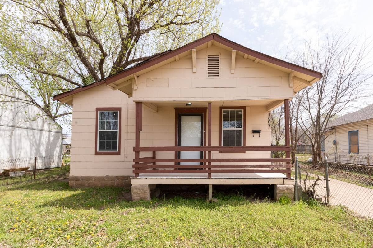 House for rent at 1607 N Lewis Place, Tulsa, OK 74110