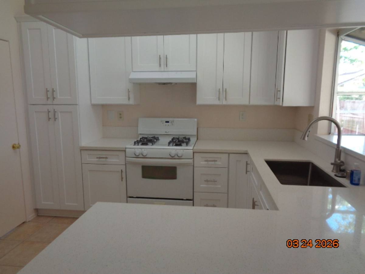 House for rent at 39709 Larkspur Dr, Palmdale, CA 93551
