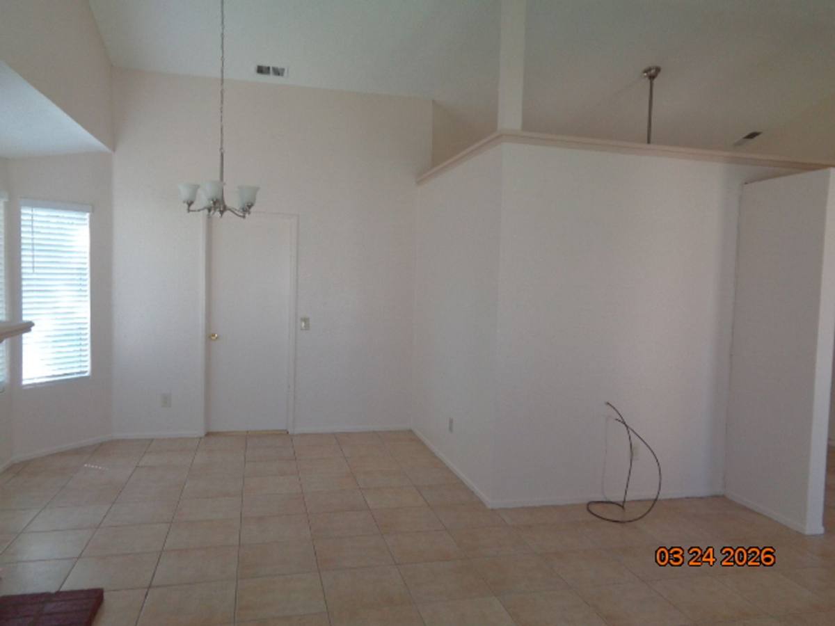 House for rent at 39709 Larkspur Dr, Palmdale, CA 93551