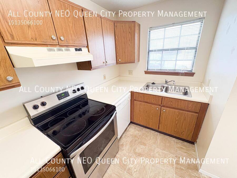 Townhouse for rent at 2745 Brookshire Lane, Miamisburg, OH 45342