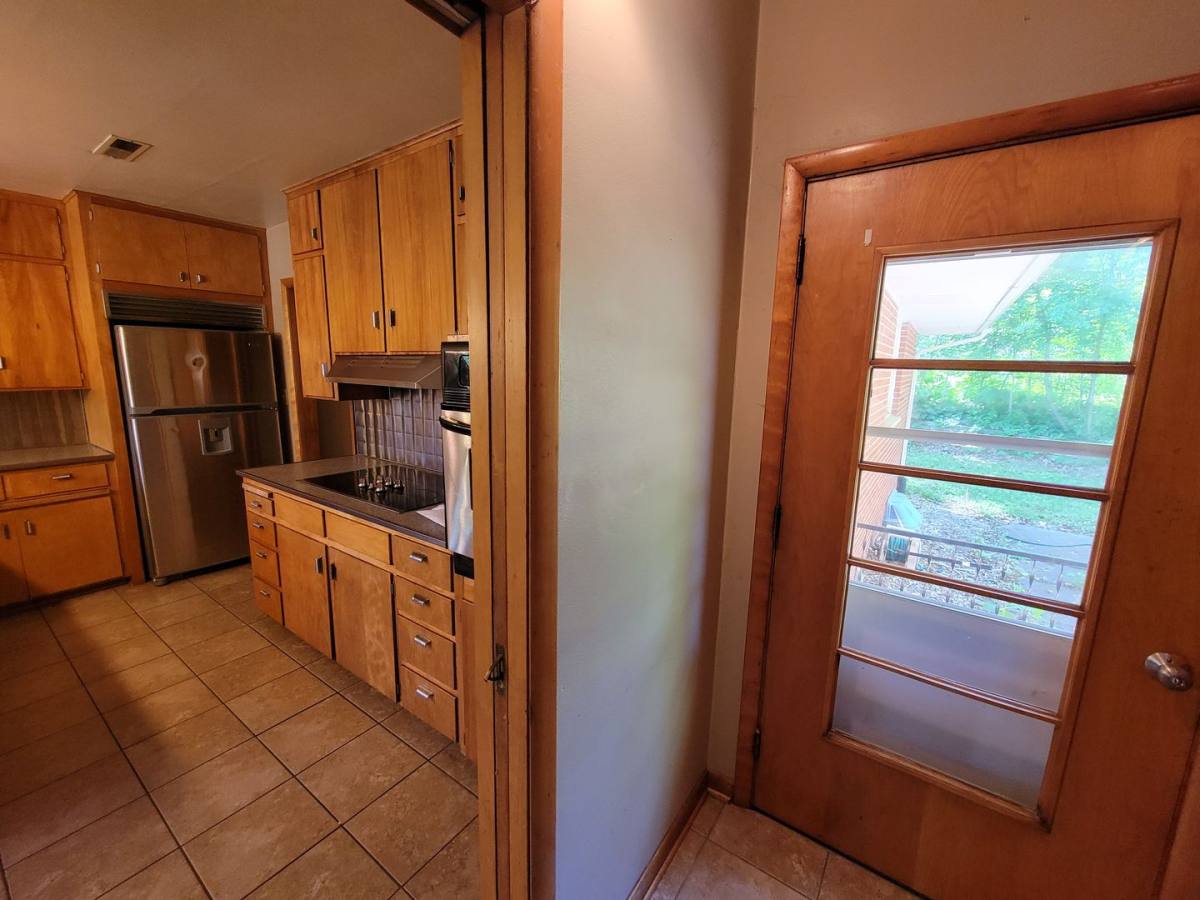 Apartment for rent at 1103 College St, Cedar Falls, IA 50613