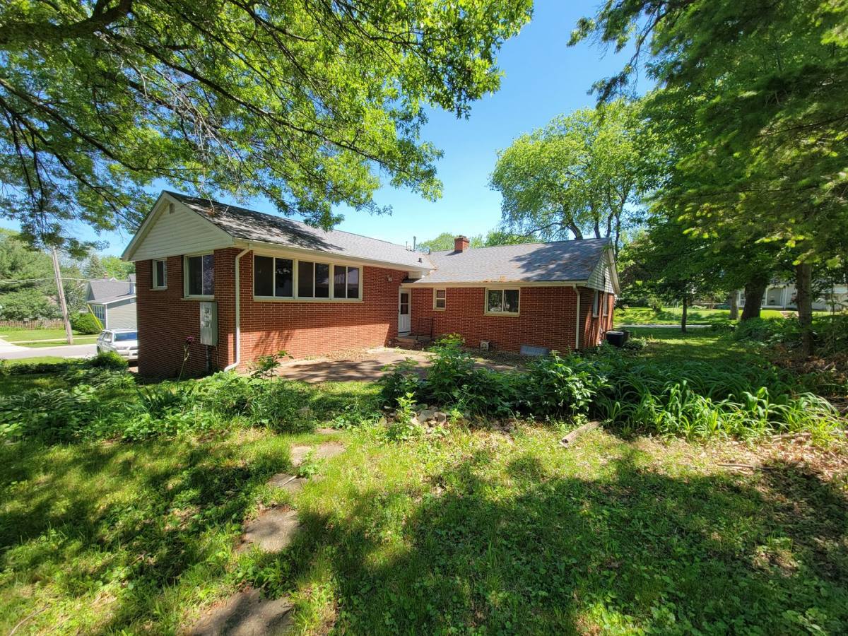 Apartment for rent at 1103 College St, Cedar Falls, IA 50613