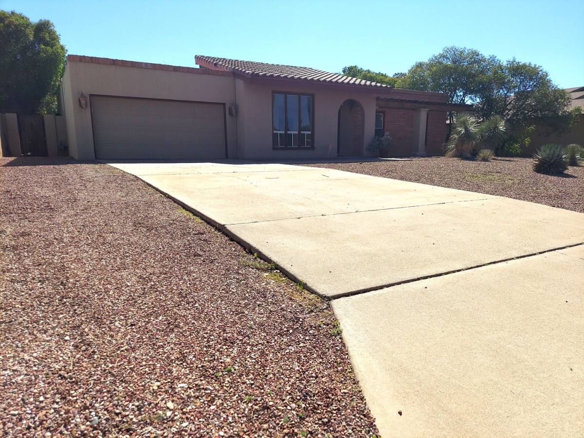 House for rent at 2604 Inverrary Dr, Sierra Vista, AZ 85650