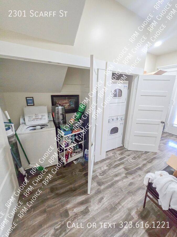 Apartment for rent at 2301 Scarff St, Los Angeles, CA 90007