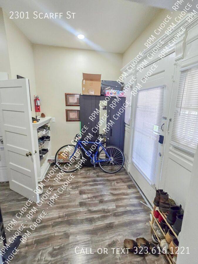 Apartment for rent at 2301 Scarff St, Los Angeles, CA 90007