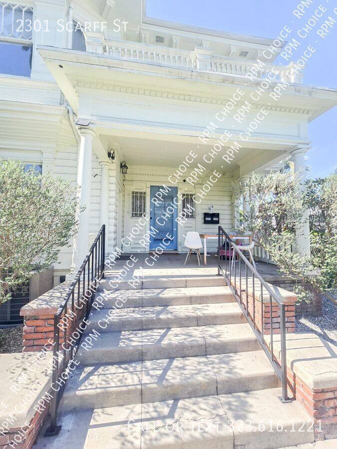 Apartment for rent at 2301 Scarff St, Los Angeles, CA 90007