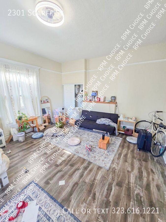 Apartment for rent at 2301 Scarff St, Los Angeles, CA 90007