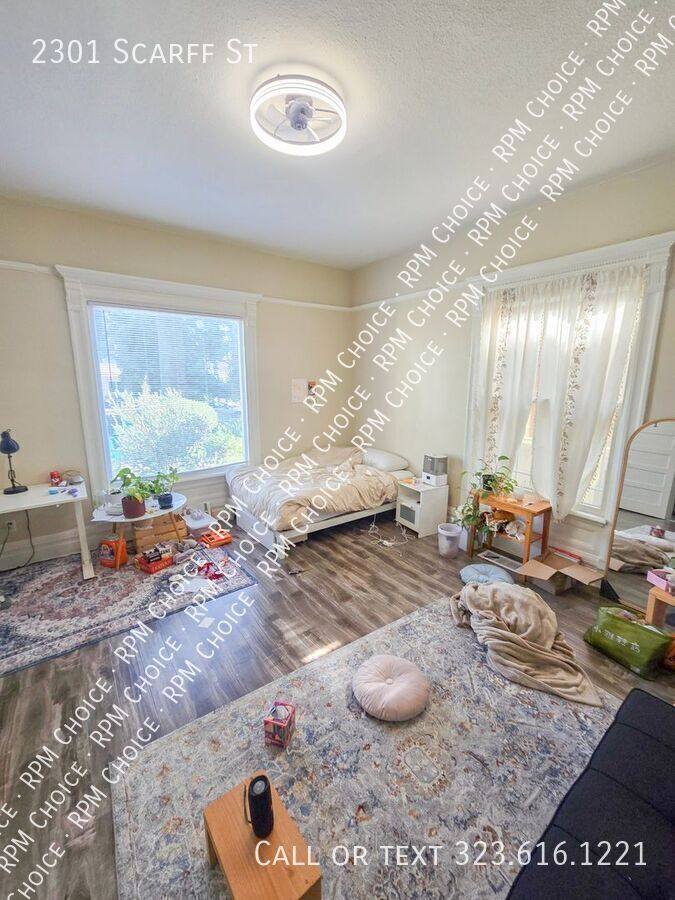 Apartment for rent at 2301 Scarff St, Los Angeles, CA 90007