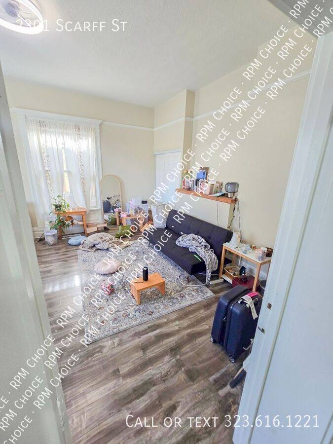 Apartment for rent at 2301 Scarff St, Los Angeles, CA 90007