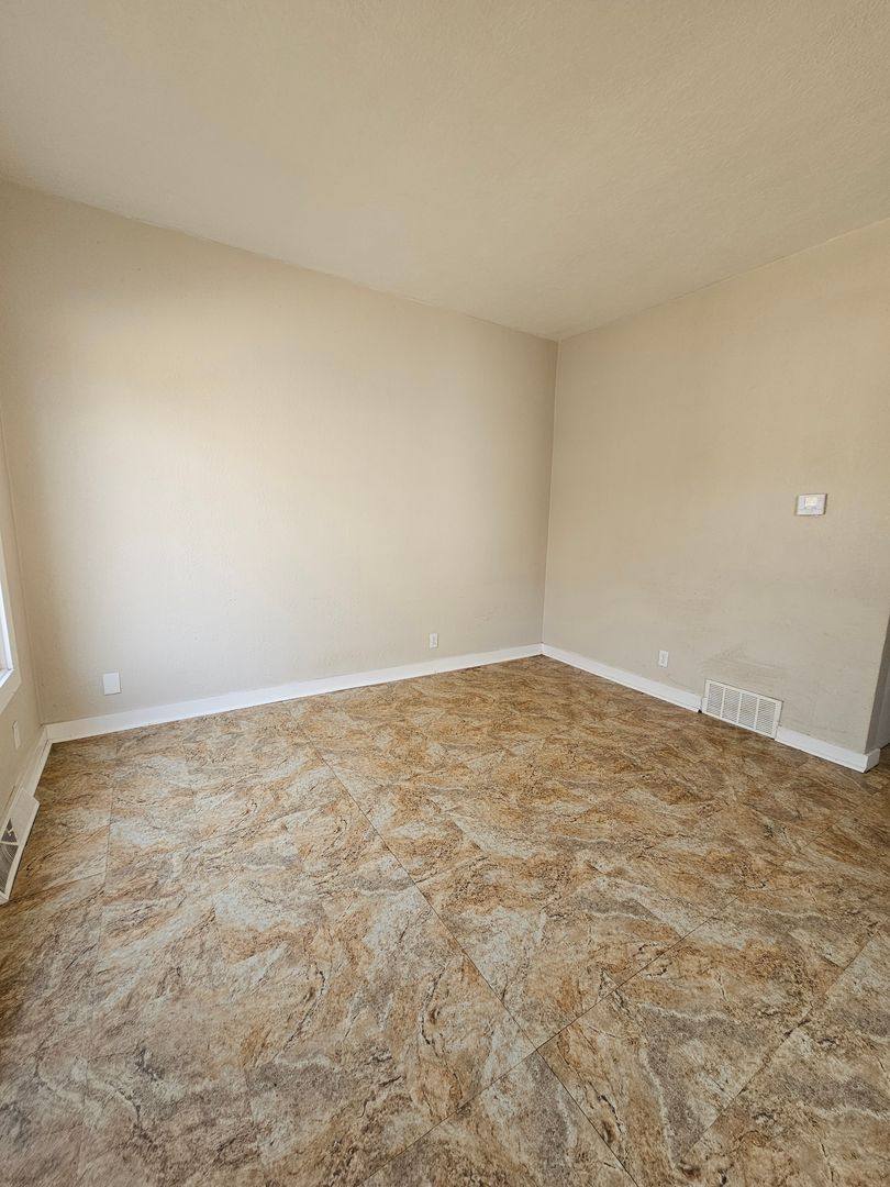 Apartment for rent at 208-210 13th Ave, Moline, IL 61265