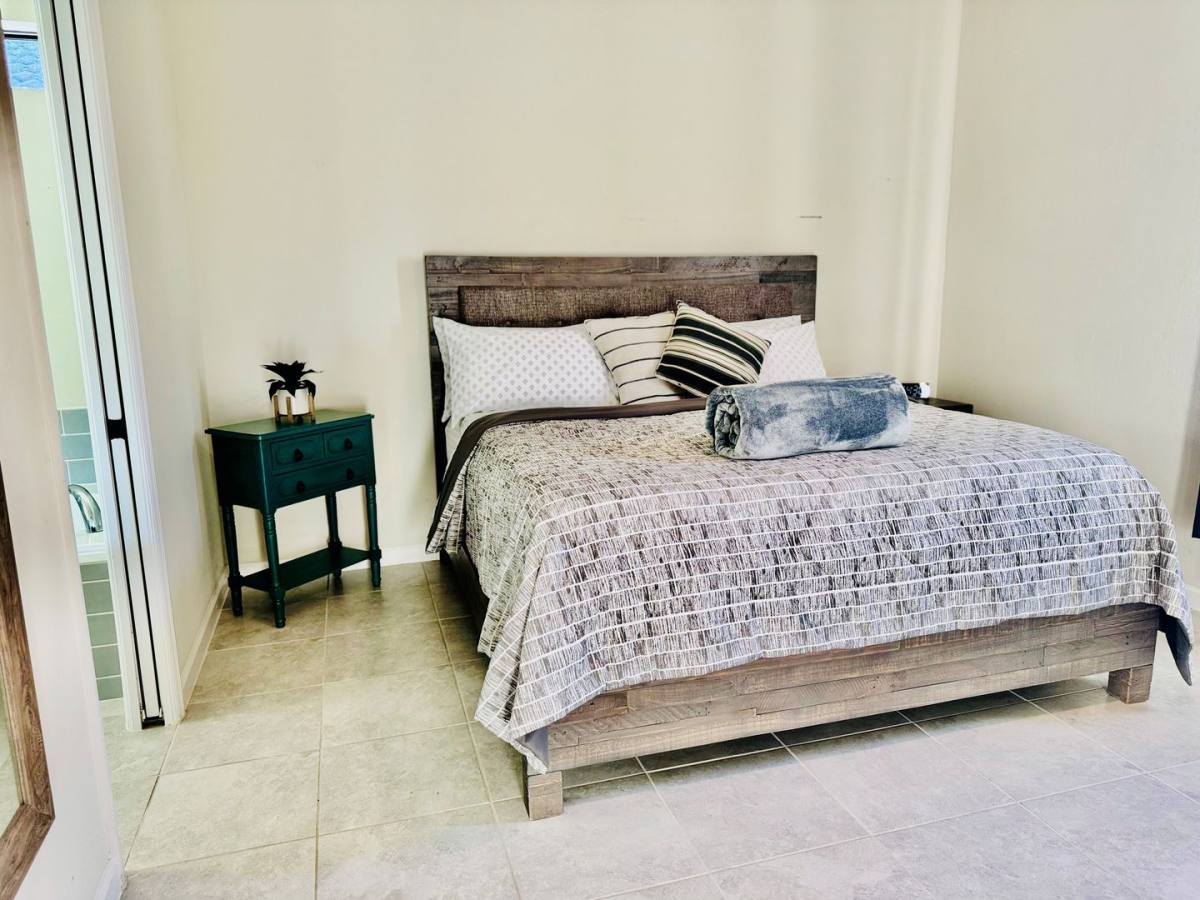 House for rent at 16099 Mistflower Dr, Alva, FL 33920