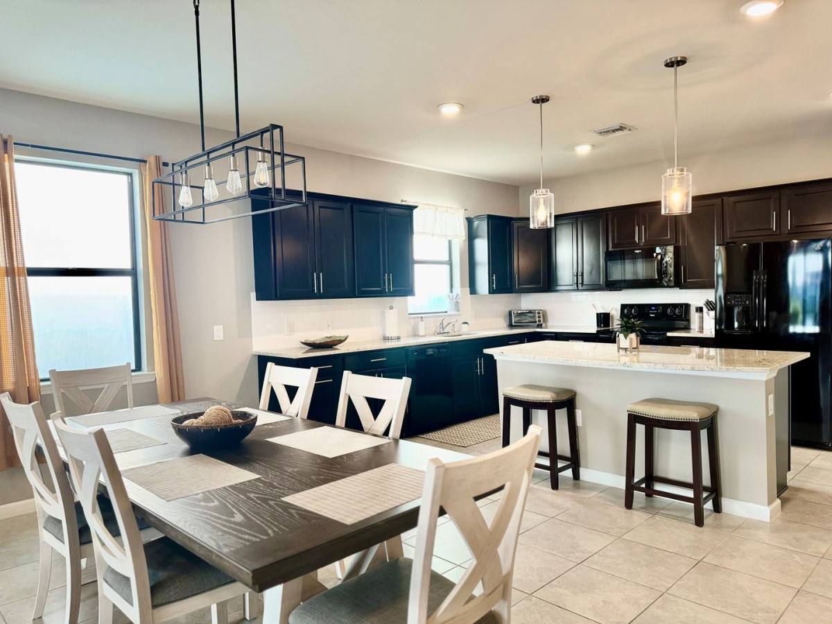 House for rent at 16099 Mistflower Dr, Alva, FL 33920