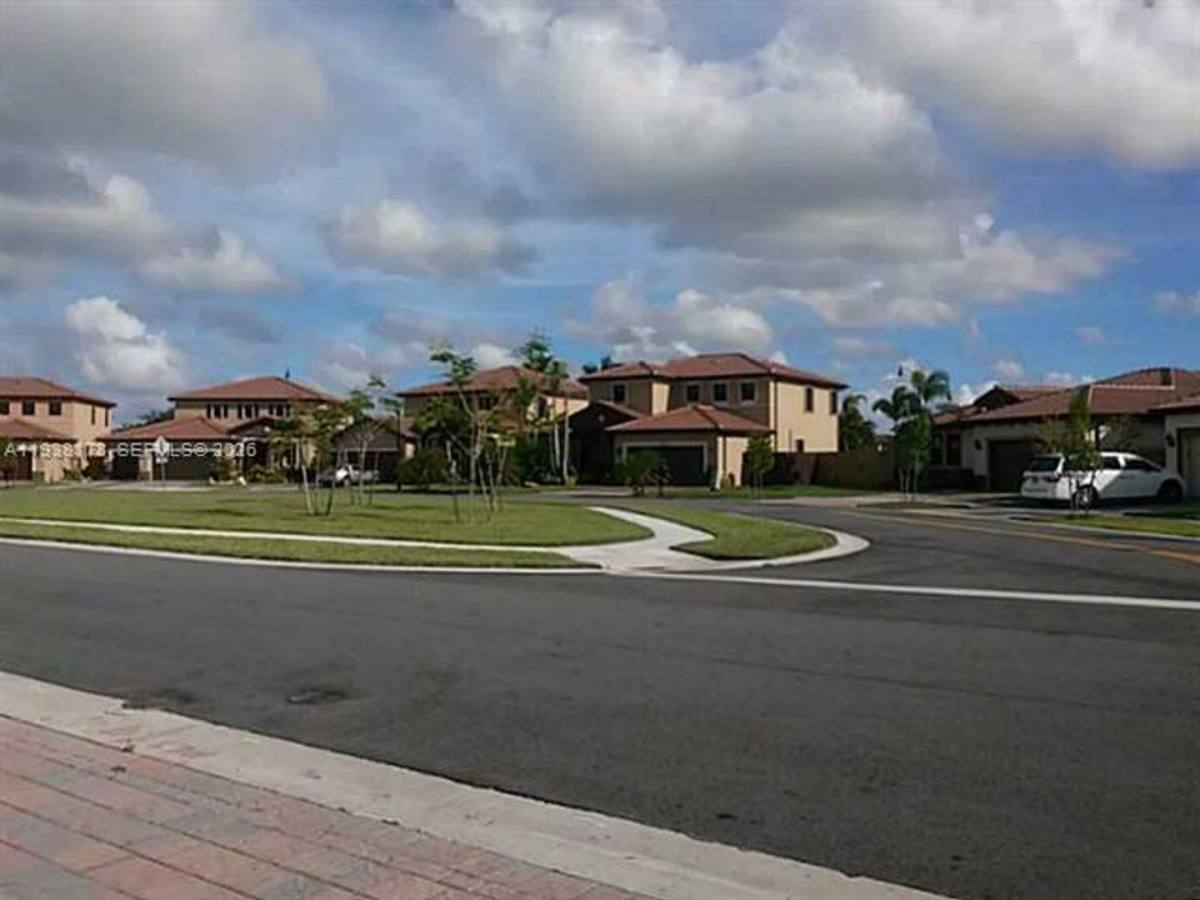 Apartment for rent at 191 SE 35th Ave, Homestead, FL 33033