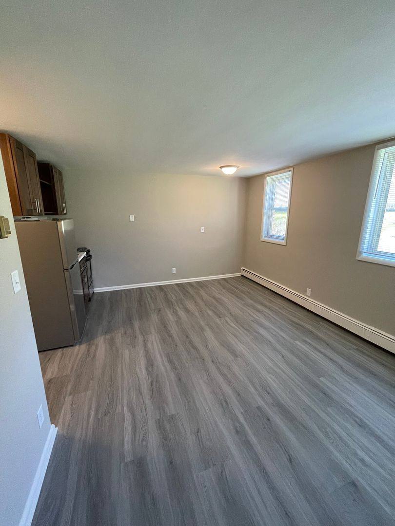 Apartment for rent at 1807 E 3rd St #4, Duluth, MN 55812