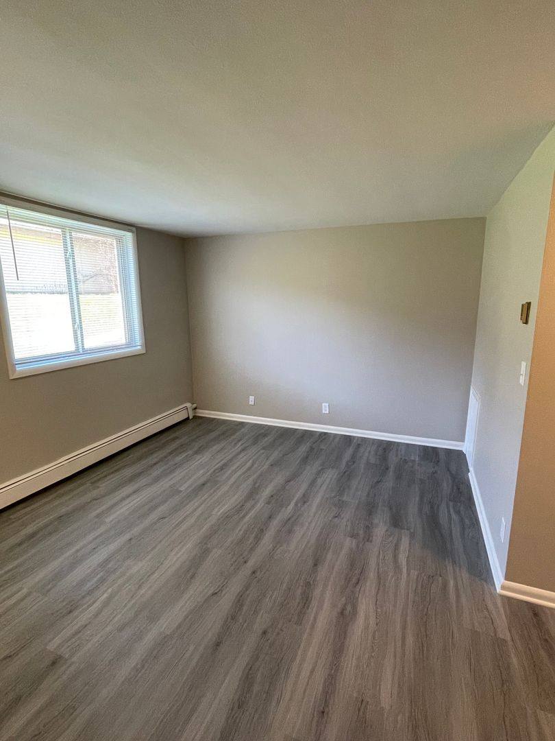 Apartment for rent at 1807 E 3rd St #4, Duluth, MN 55812
