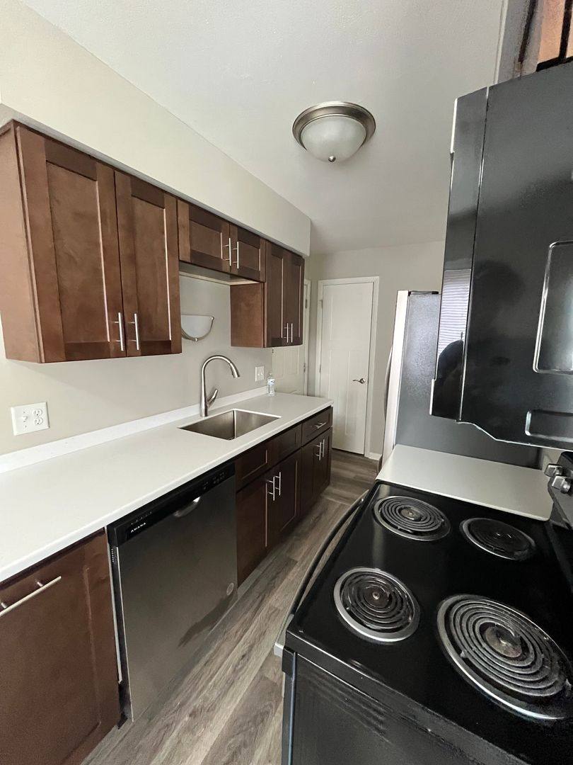 Apartment for rent at 1807 E 3rd St #12, Duluth, MN 55805