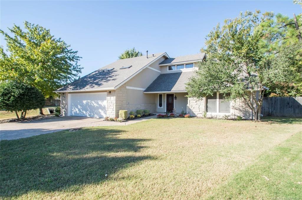 House for rent at 7304 E 61st Place S, Tulsa, OK 74133