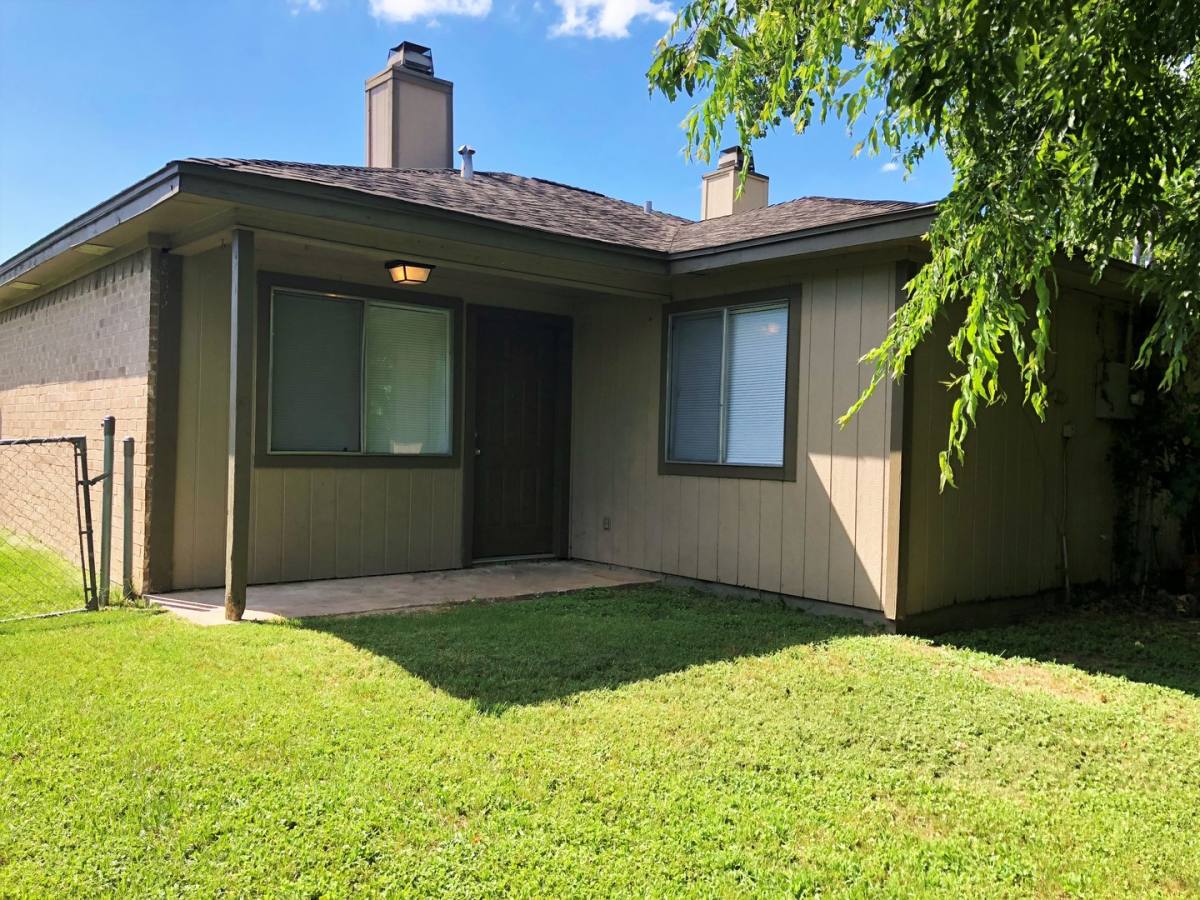 Apartment for rent at 3702 Elliott, Bryan, TX 77802