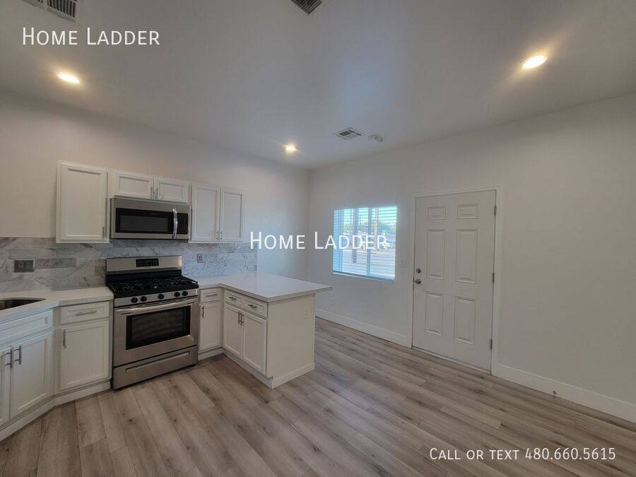 Apartment for rent at 2301 N 27th St #2, Phoenix, AZ 85008