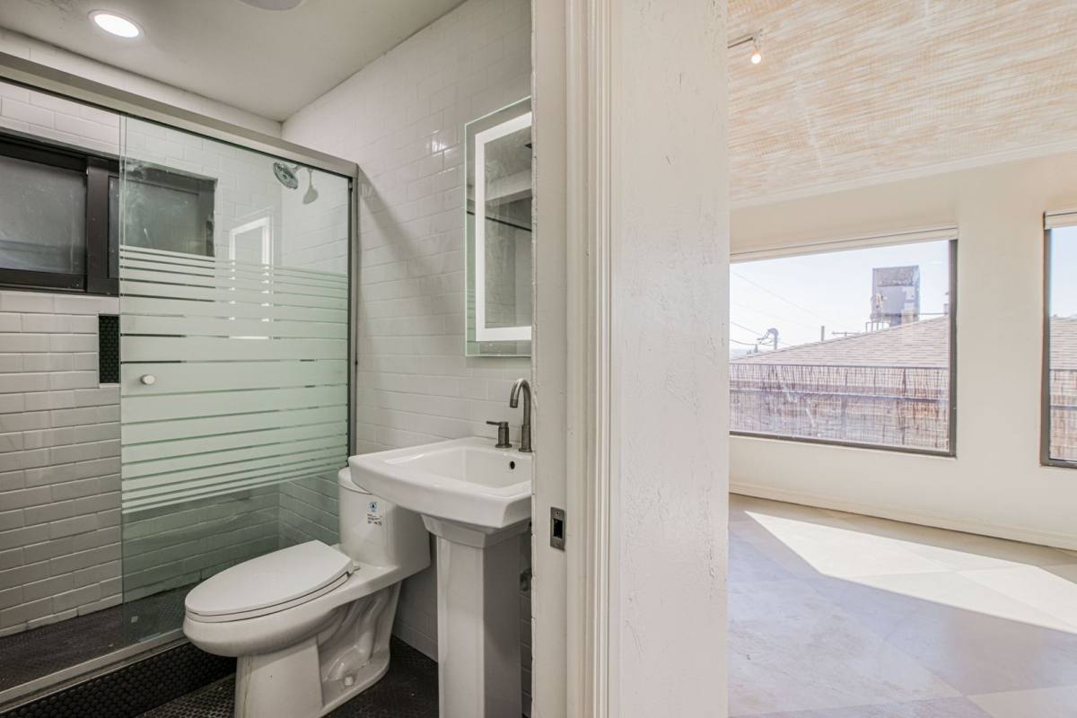 Apartment for rent at 1606 N Stanton, El Paso, TX 79902