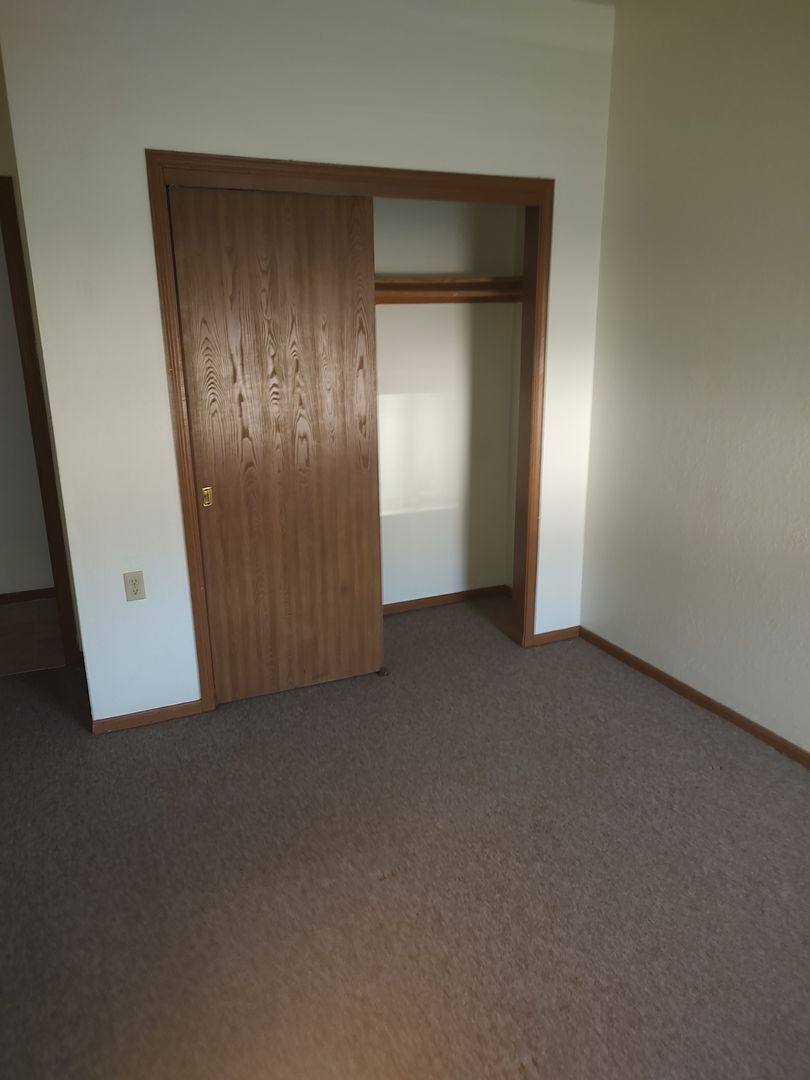 Apartment for rent at 1130 Carlisle Ave, Racine, WI 53404