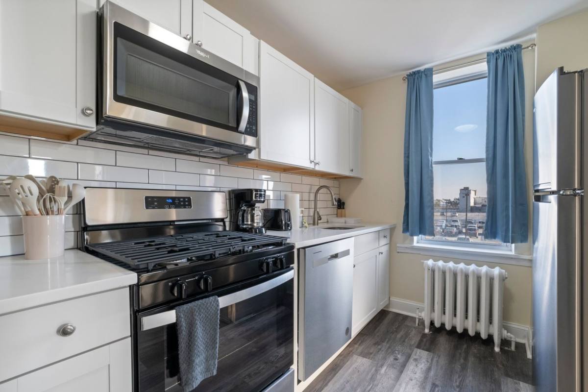 Apartment for rent at 143 S Carolina Ave, Atlantic City, NJ 08401