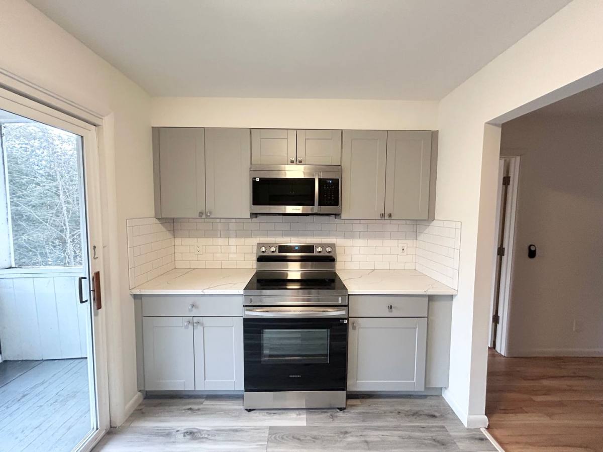 Apartment for rent at 12-14 Arbor Hill Dr, Pleasant Valley, NY 12569