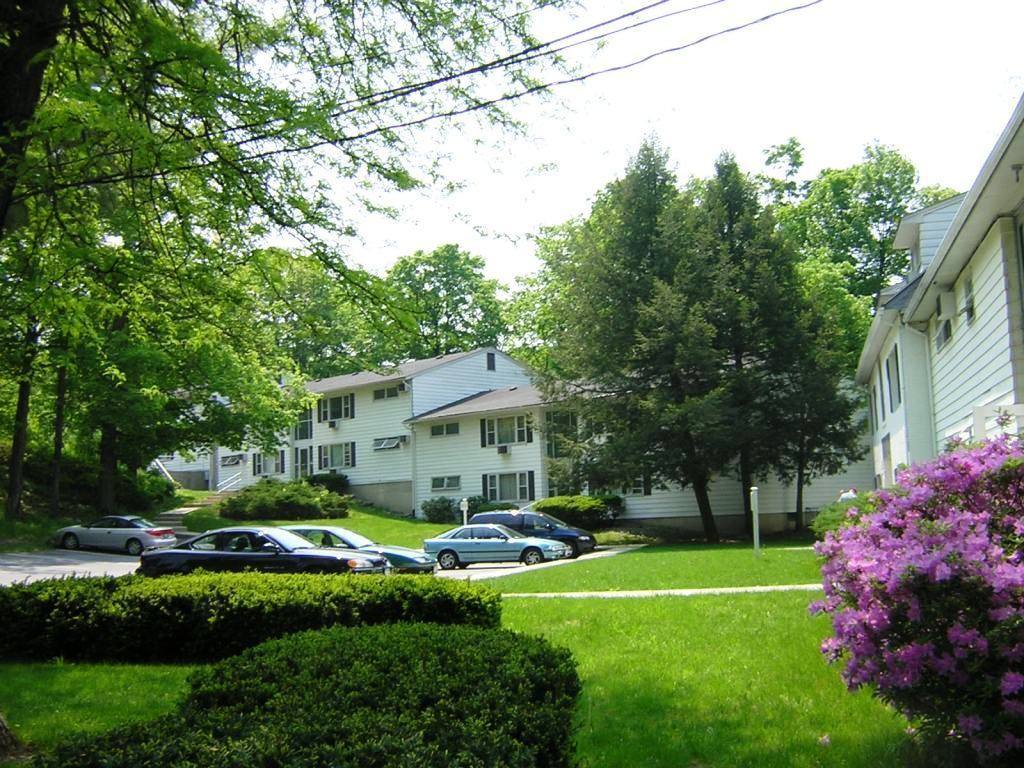 Apartment for rent at 12-14 Arbor Hill Dr, Pleasant Valley, NY 12569