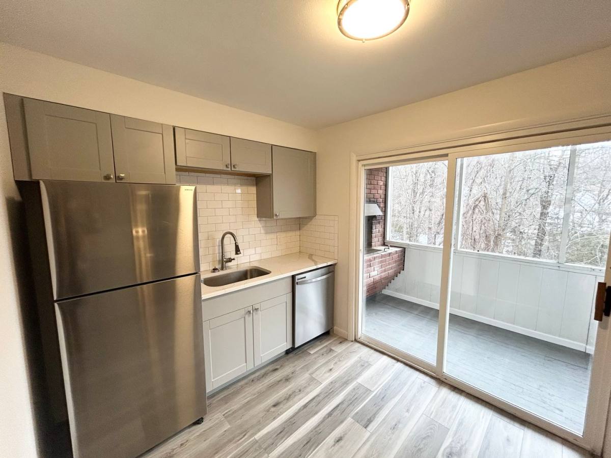 Apartment for rent at 12-14 Arbor Hill Dr, Pleasant Valley, NY 12569