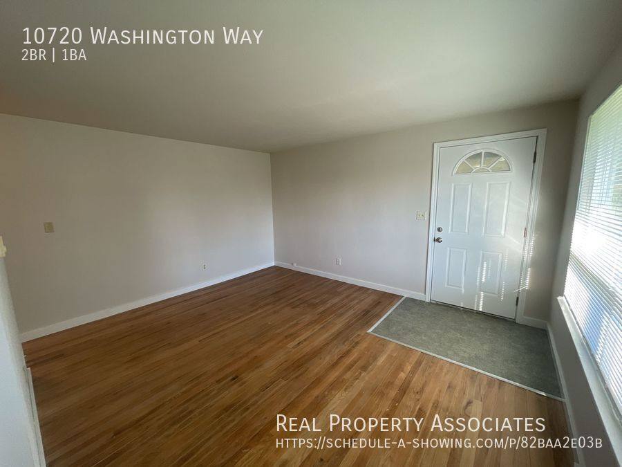 Apartment for rent at 10720 Washington Way, Everett, WA 98204