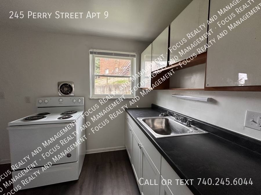 Apartment for rent at 245 Perry St #9, Lancaster, OH 43130