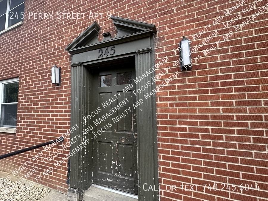 Apartment for rent at 245 Perry St #9, Lancaster, OH 43130