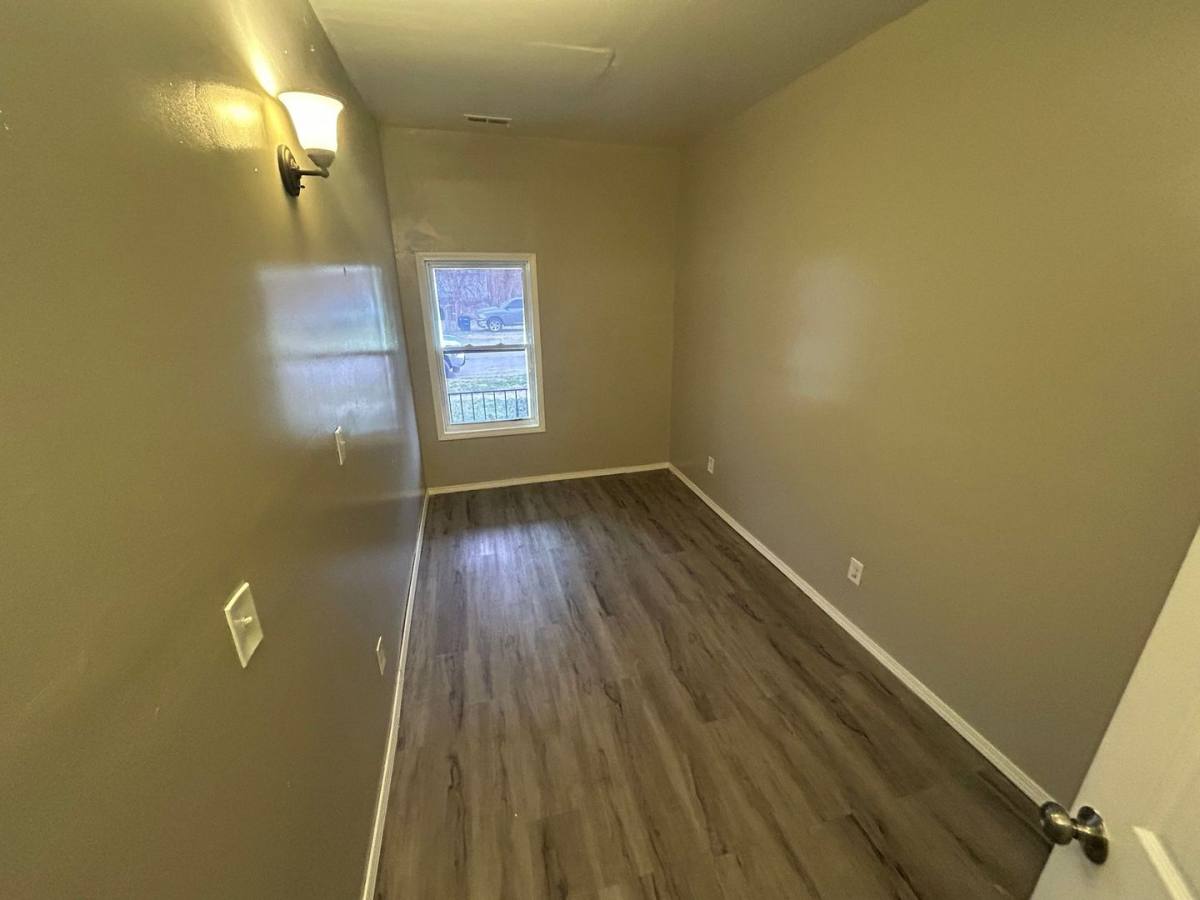 House for rent at 2347 Rosedale Ave, Toledo, OH 43606