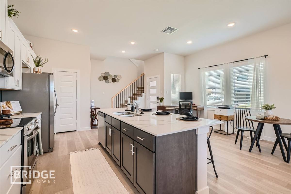 House for rent at 33123 Oak Heights Place, Magnolia, TX 77354