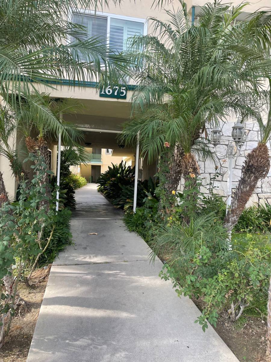 Apartment for rent at 1675 Amberwood Dr, South Pasadena, CA 91030
