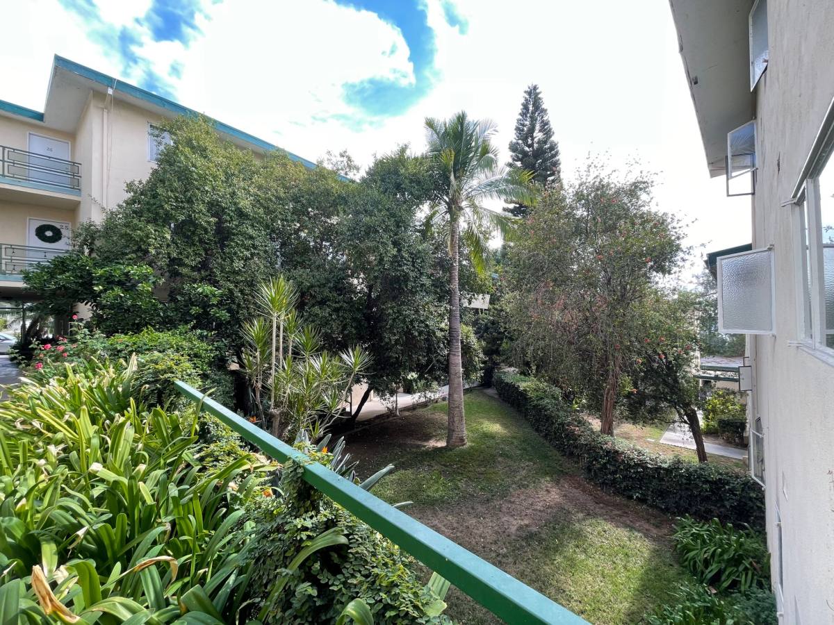 Apartment for rent at 1675 Amberwood Dr, South Pasadena, CA 91030