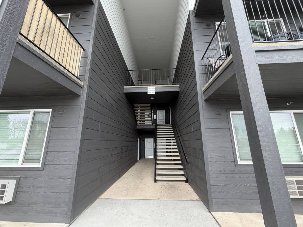 Apartment for rent at 15922 E Valleyway Ave, Veradale, WA 99037