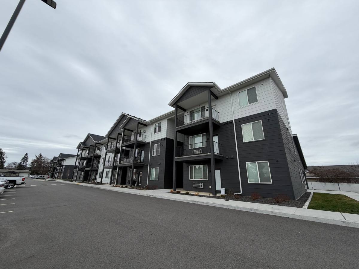 Apartment for rent at 15922 E Valleyway Ave, Veradale, WA 99037