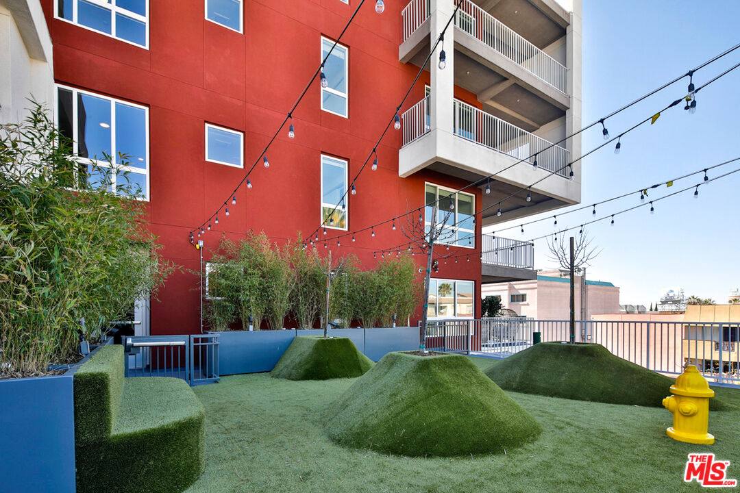 Apartment for rent at 750 S Oxford Ave #440, Los Angeles, CA 90005