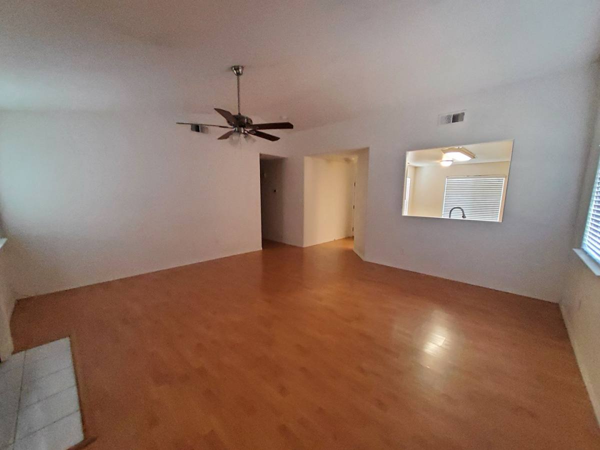 House for rent at 5615 Sugar Pine Dr, Bakersfield, CA 93313