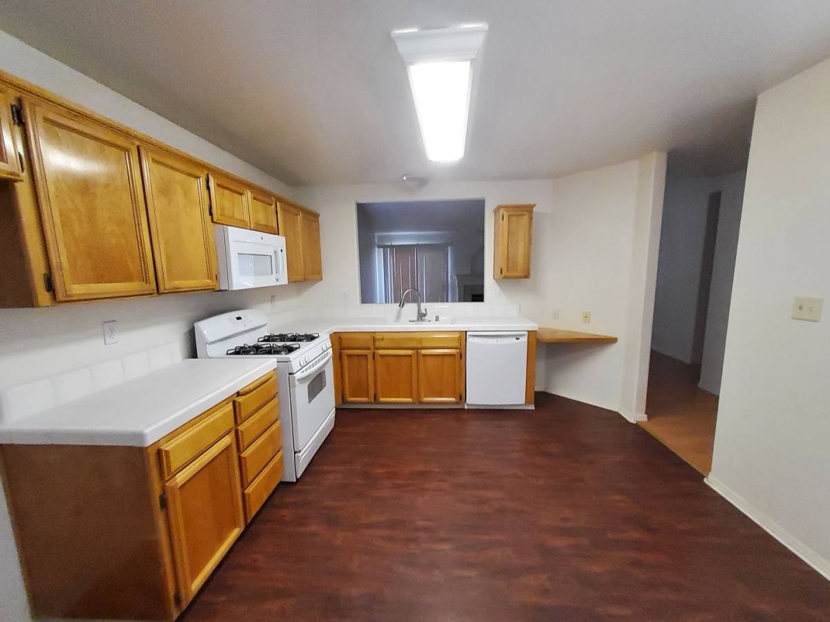 House for rent at 5615 Sugar Pine Dr, Bakersfield, CA 93313