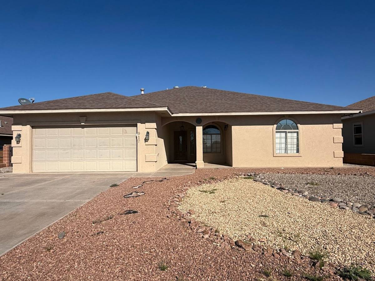 House for rent at 917 Playa Azul St, Alamogordo, NM 88310