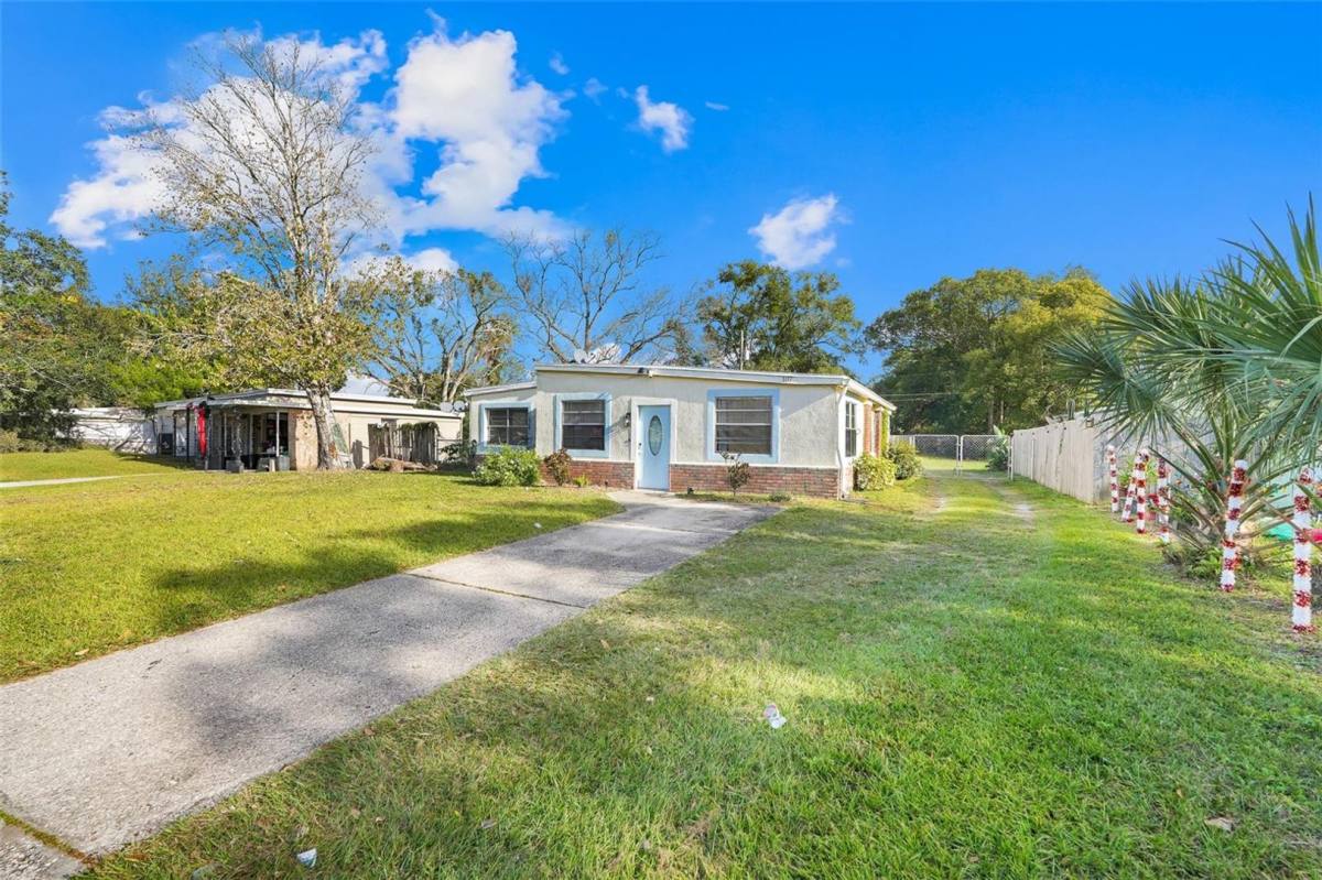 House for rent at 107 Garrison Dr, Sanford, FL 32771