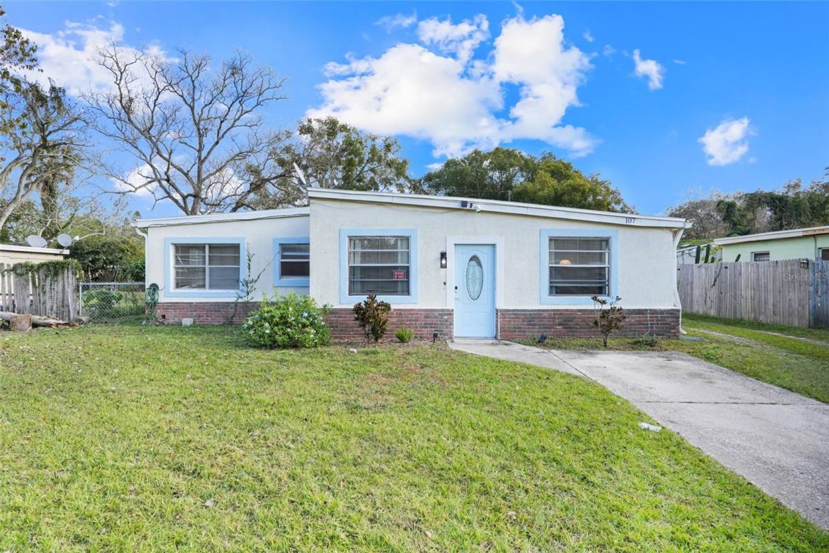 House for rent at 107 Garrison Dr, Sanford, FL 32771