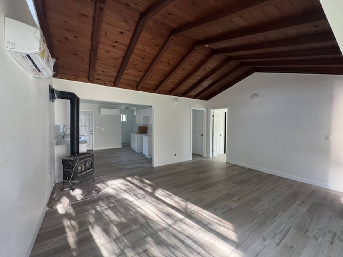House for rent at 5428 Sale Ave, Woodland Hills, CA 91367